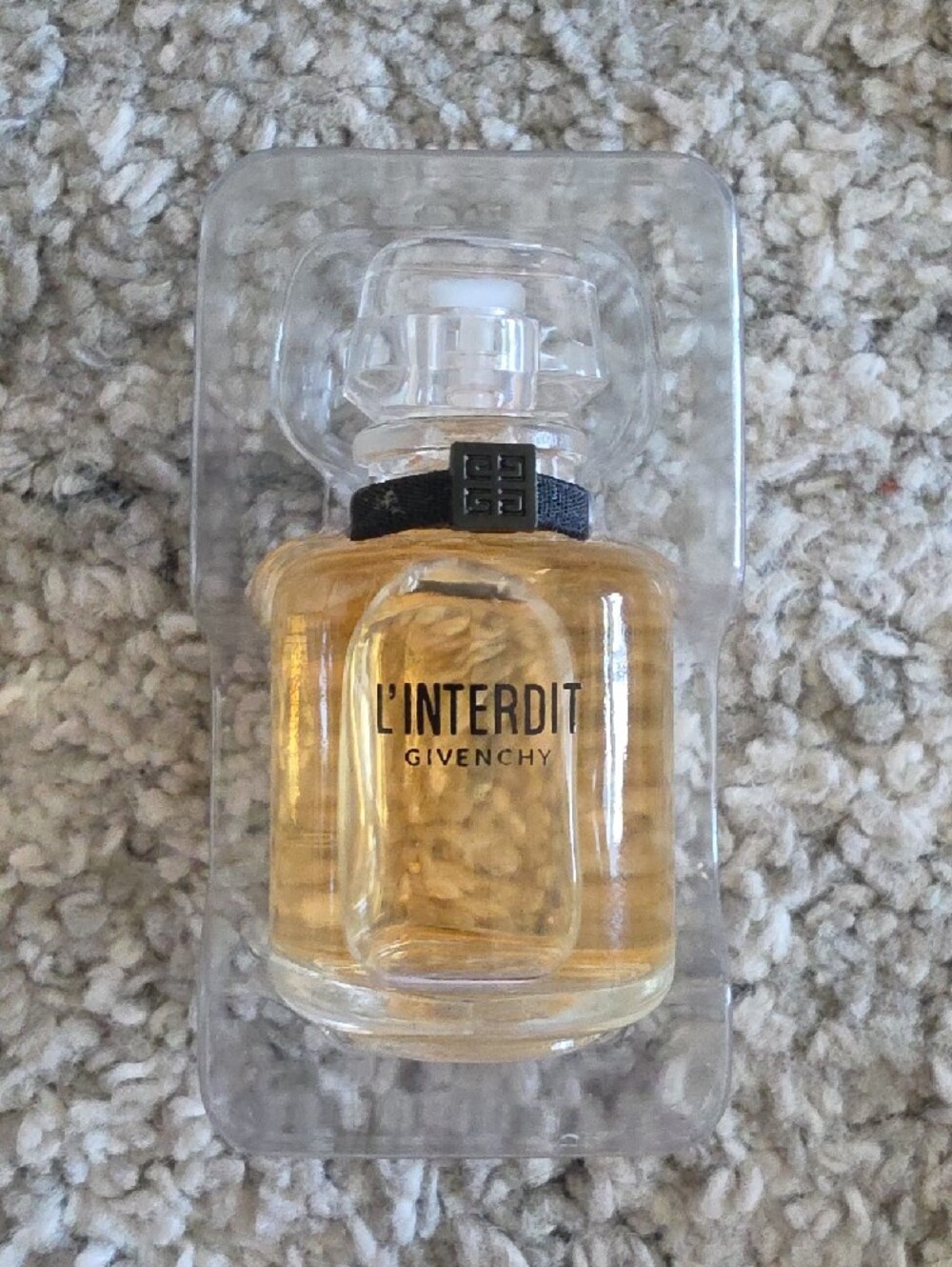 Givenchy L'Interdit - Picture 3 of 5